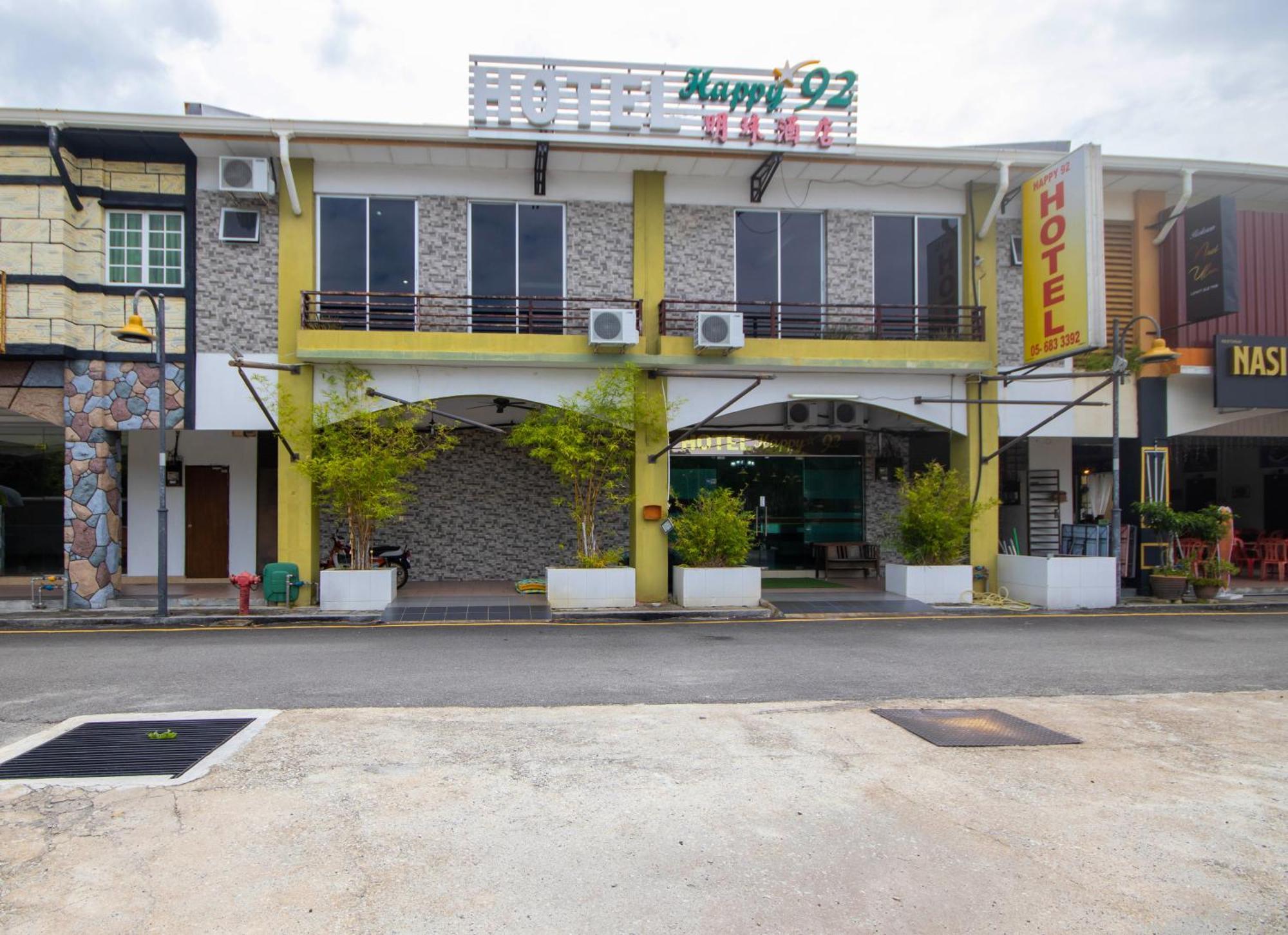 Jq Happy Lumut Hotel מראה חיצוני תמונה